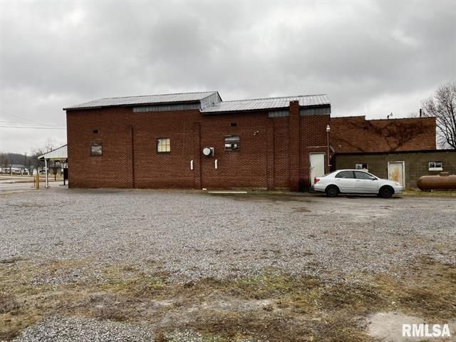 1125 Wilson St, Stonefort, IL 62987